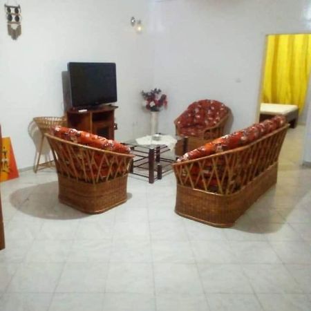Residence Sh Yaoundé Exteriör bild